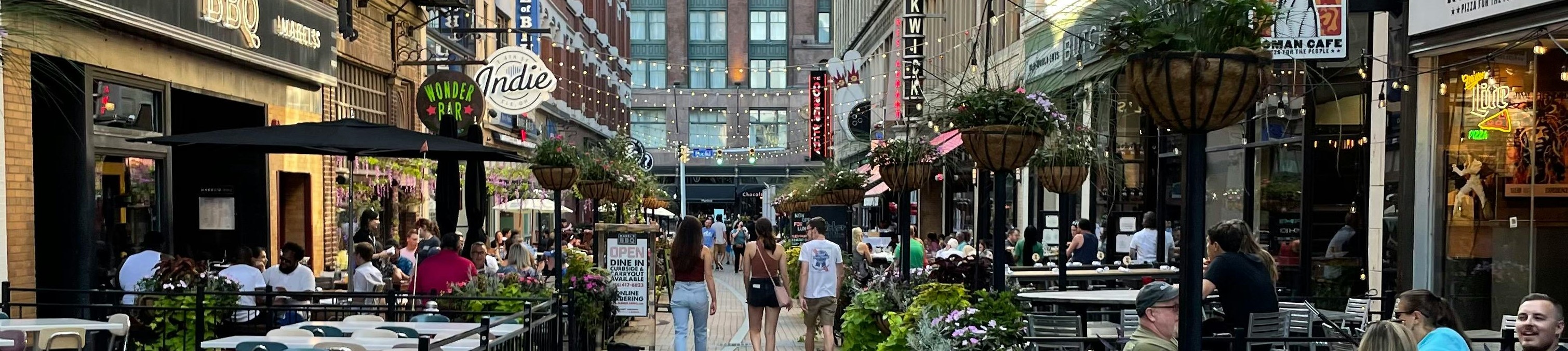 shops restaurant usa