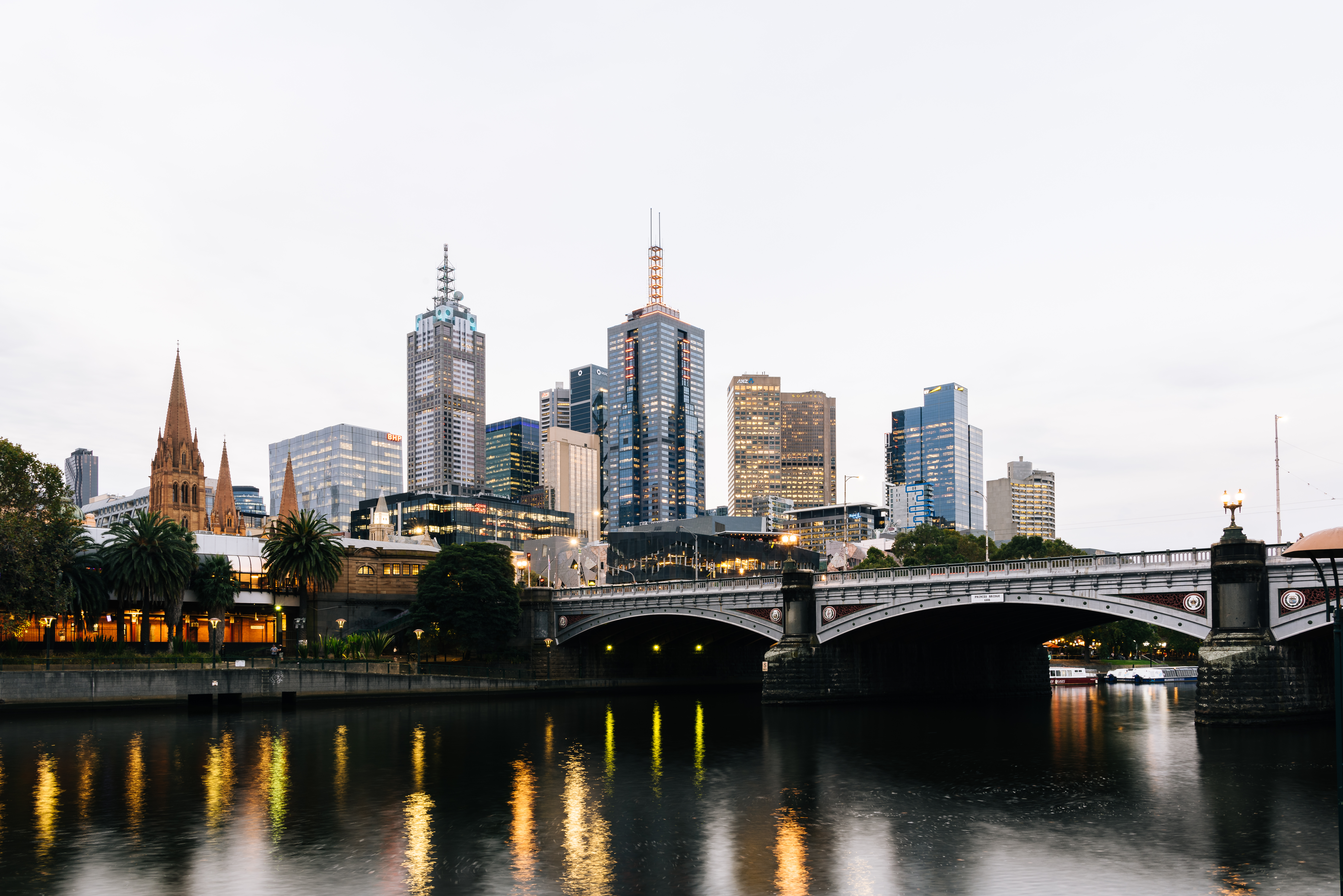 princes-bridge-city-buildings-yarra-river-melbourne-australia-evening-2021