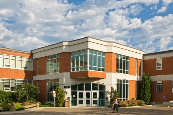 Campus Saint-Jean đại học alberta