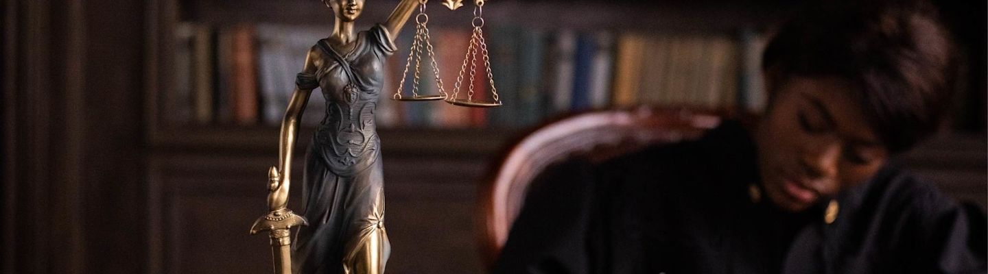 A women posing as a judge