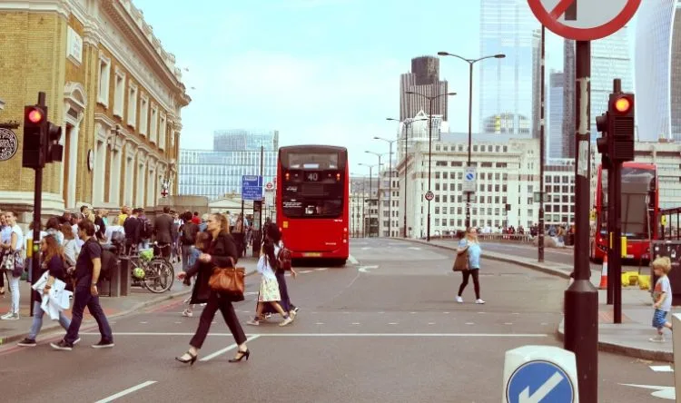 A sunny day at London 