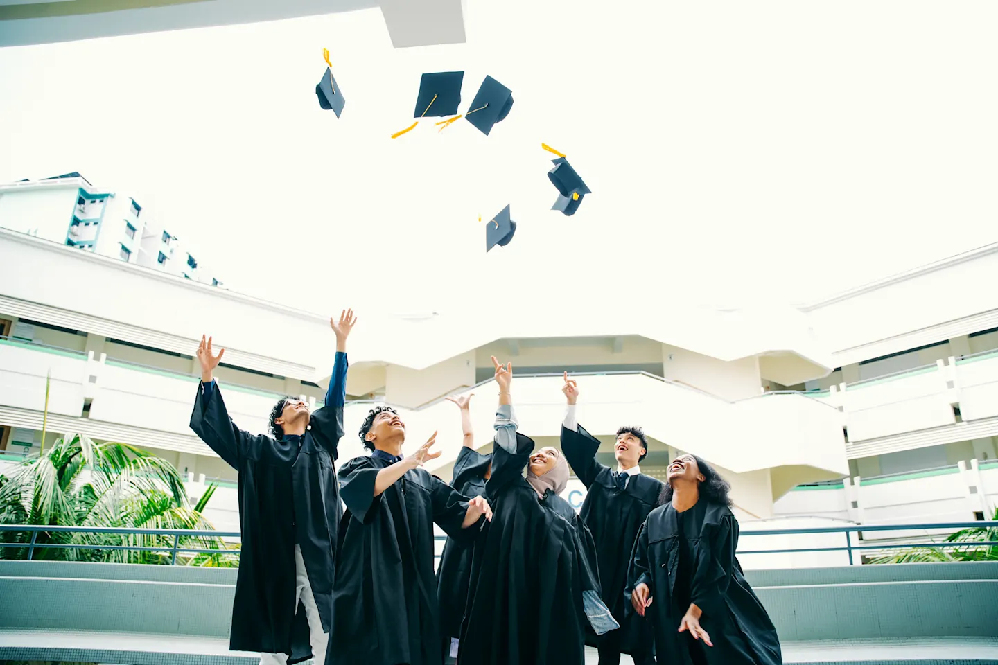 Hướng dẫn đầy đủ về học bổng du học