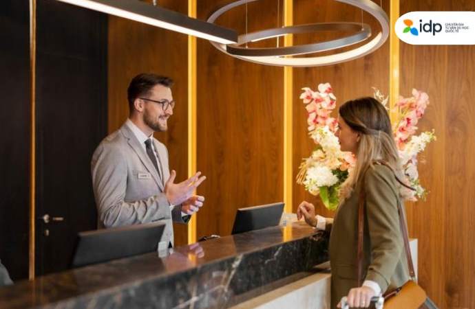 Ngành Quản Trị Khách Sạn - Học Gì? Ra Trường Làm Gì?