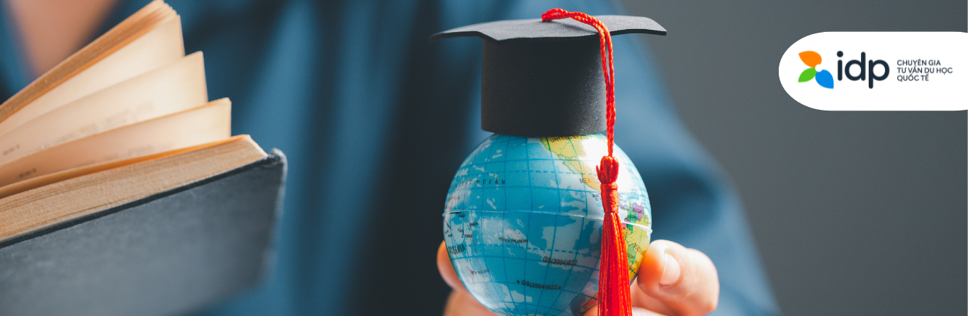 So sánh bằng cấp đại học chính thức và bằng cấp tự làm