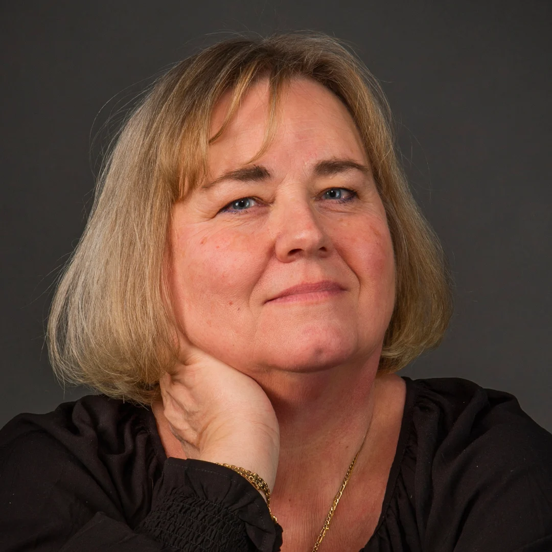 Författarporträtt av Katarina Widholm