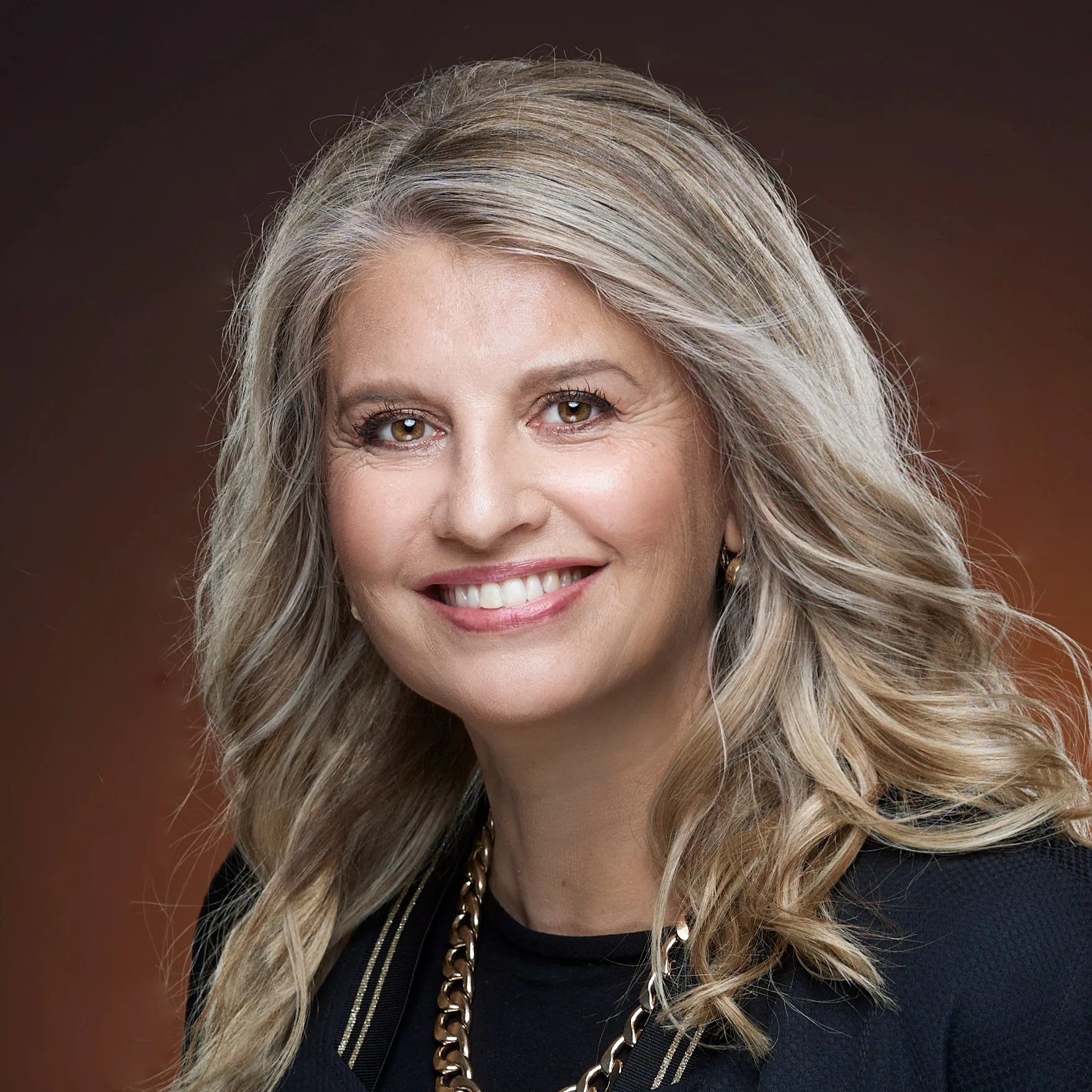 Simona Ahrnstedt Forfatterportrett