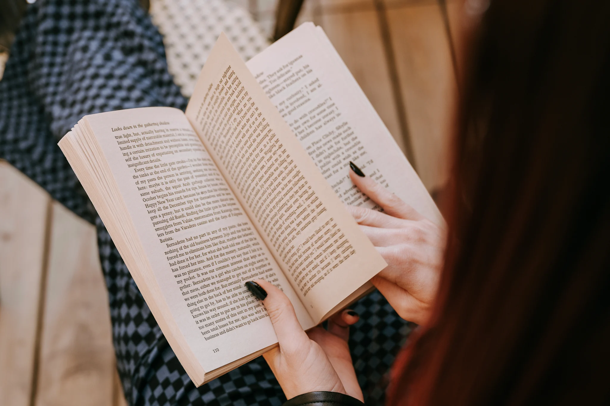 Adlibris April 2025 Liv&Darcy-10