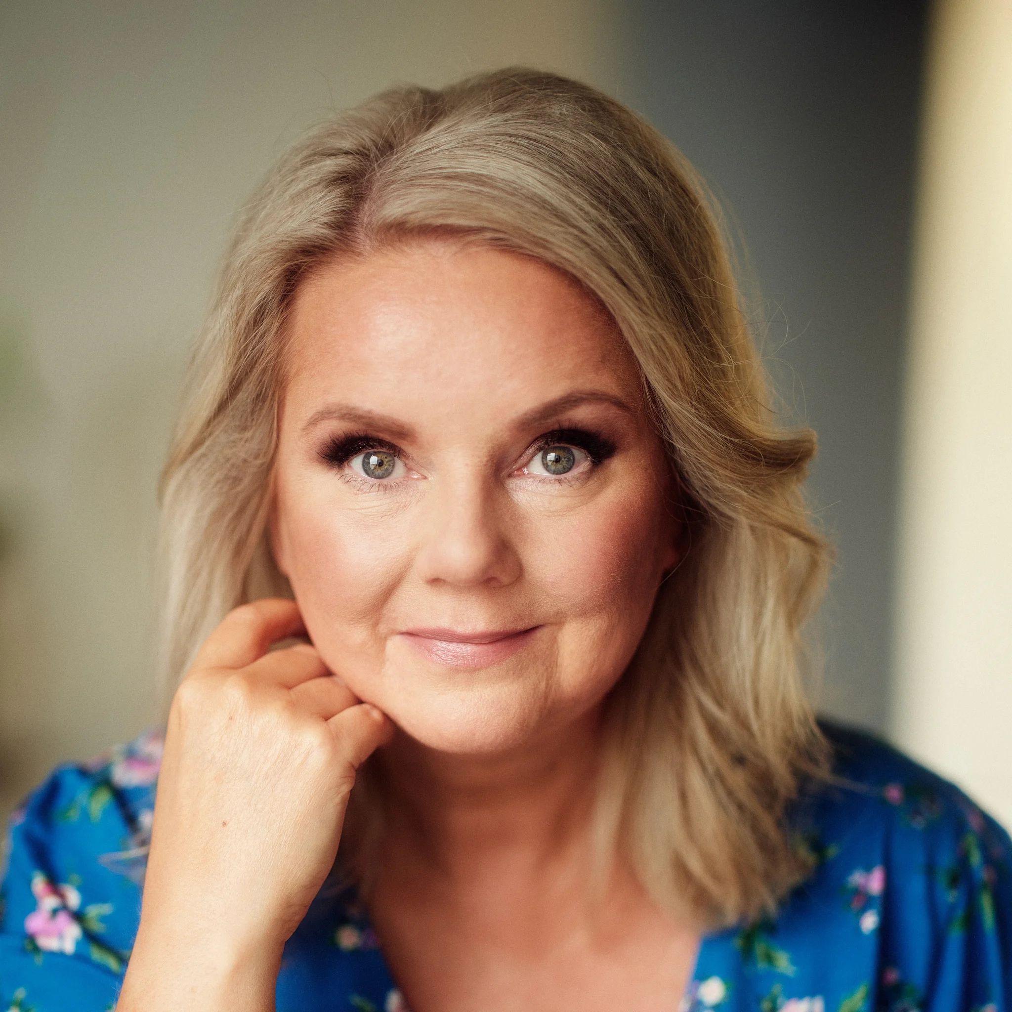 Amanda Hellberg Författarporträtt