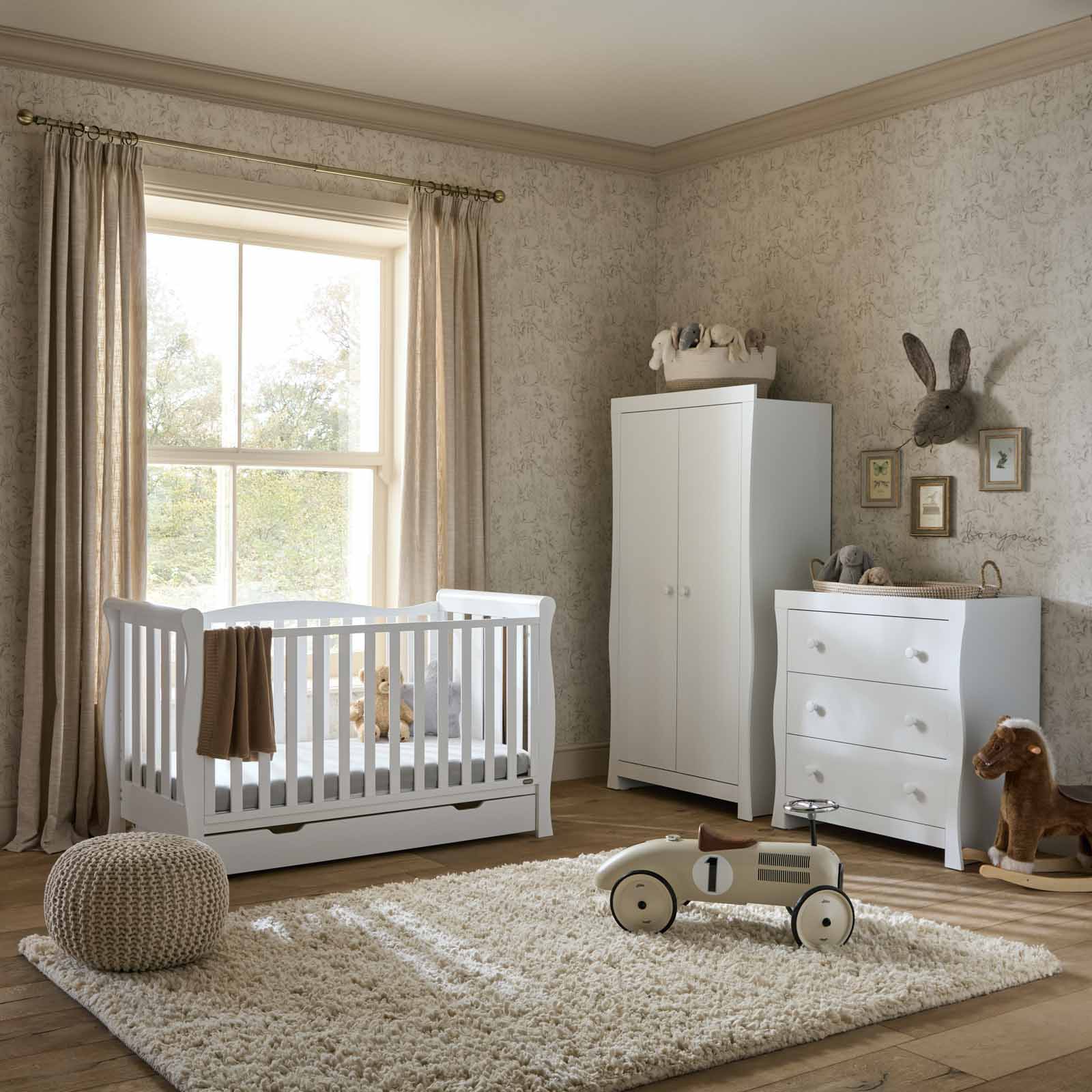 Puggle Prestbury Imperial Luxe 5-Piece Cot Bed, Drawer, Dresser Changer, Wardrobe & Deluxe Eco Fibre Mattress - Classic White