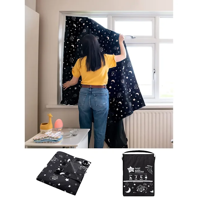 Tommee Tippee Regular Portable Blackout Blind with Suction Cups (130cm x 99cm) - Black
