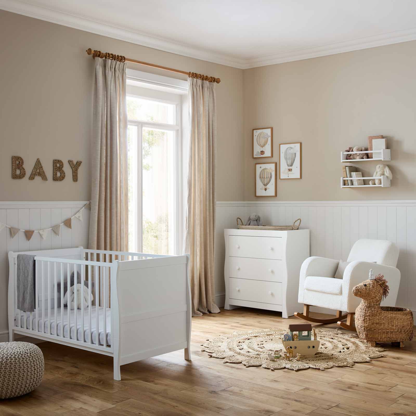 Puggle Alderley Cot Bed with Dresser Changer & Maxi Air Cool Sprung Mattress - Classic White