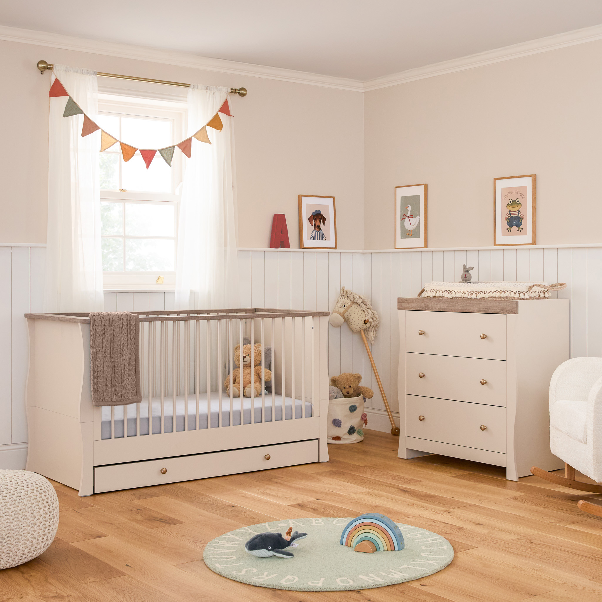 Puggle Mayfair 4-Piece Cot Bed with Underbed Drawer, Dresser Changer & Sprung Mattress - Cashmere/Truffle Oak
