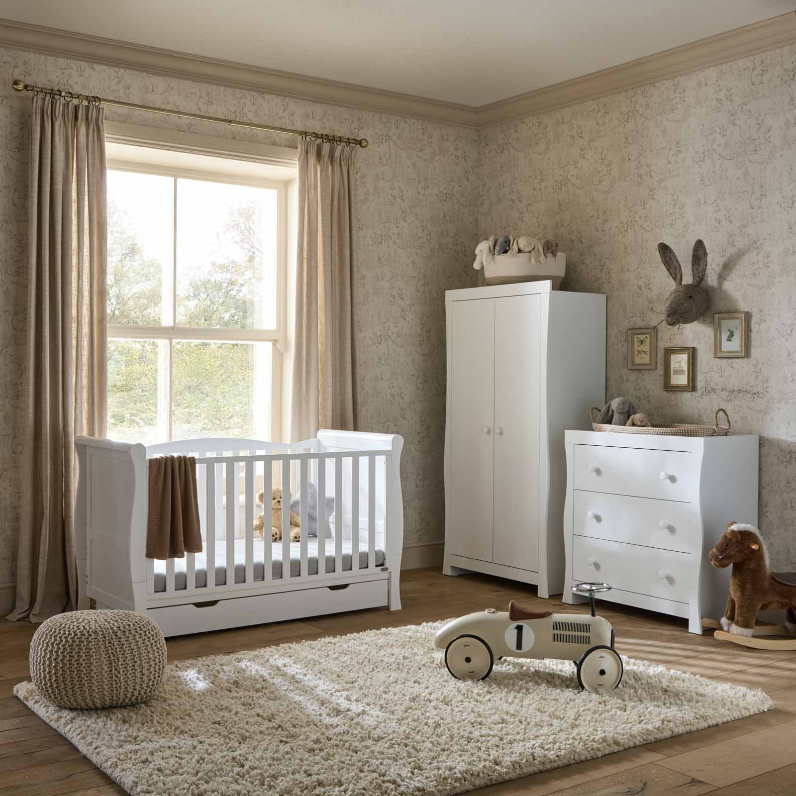 Puggle Prestbury Classic 5-Piece Cot Bed with Drawer, Dresser Changer, Wardrobe & Deluxe Eco Fibre Mattress - Classic White