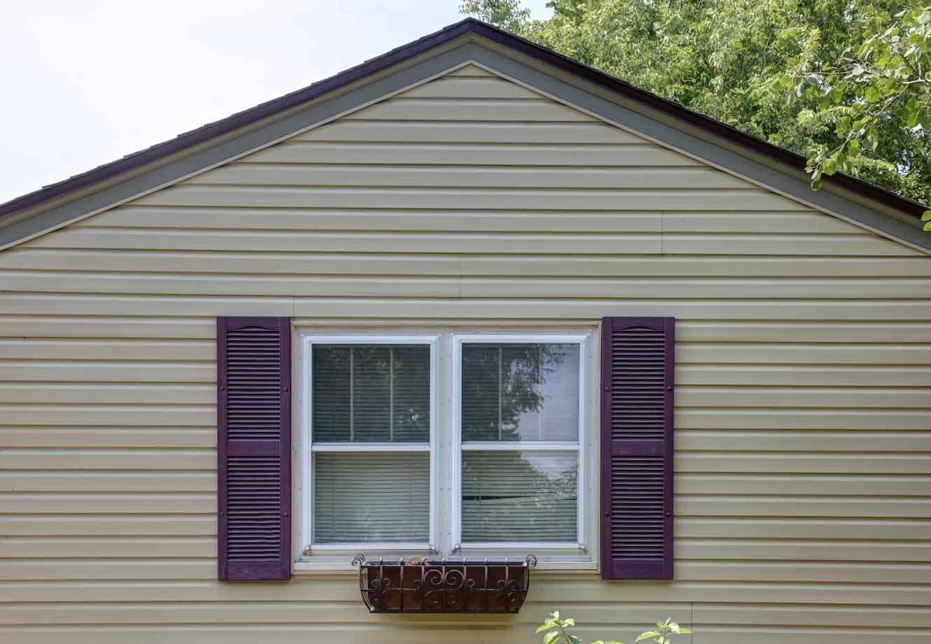 profile of house with mastic vinyl siding