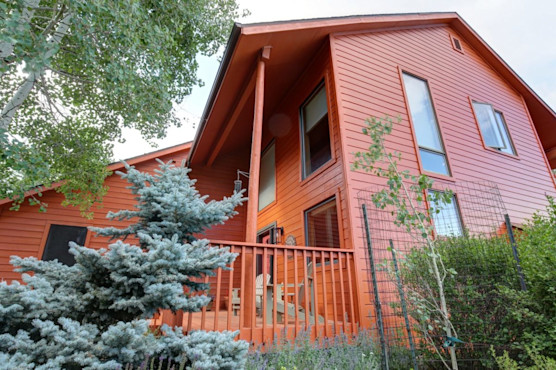 EVERGREEN MOUNTAIN HOME