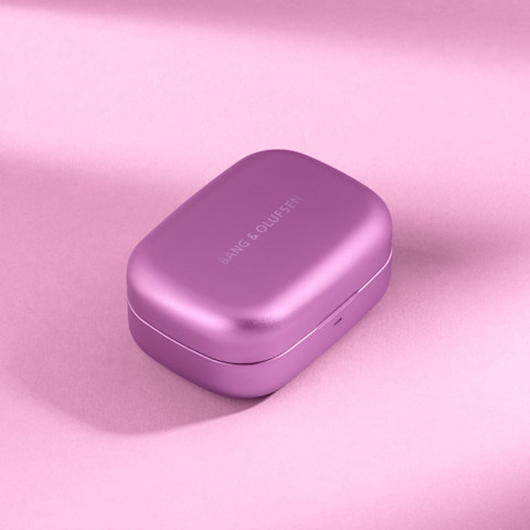 Image of the Beoplay EX earbud charging case, closed, in the limited Atelier Edition colour Lilac Purple