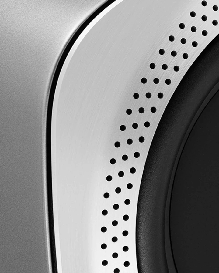 Beolab 19 speakers detail close up