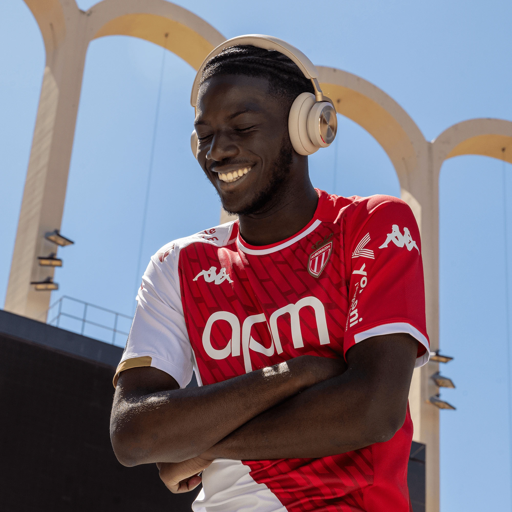 AS Monaco player wearing Beoplay HX