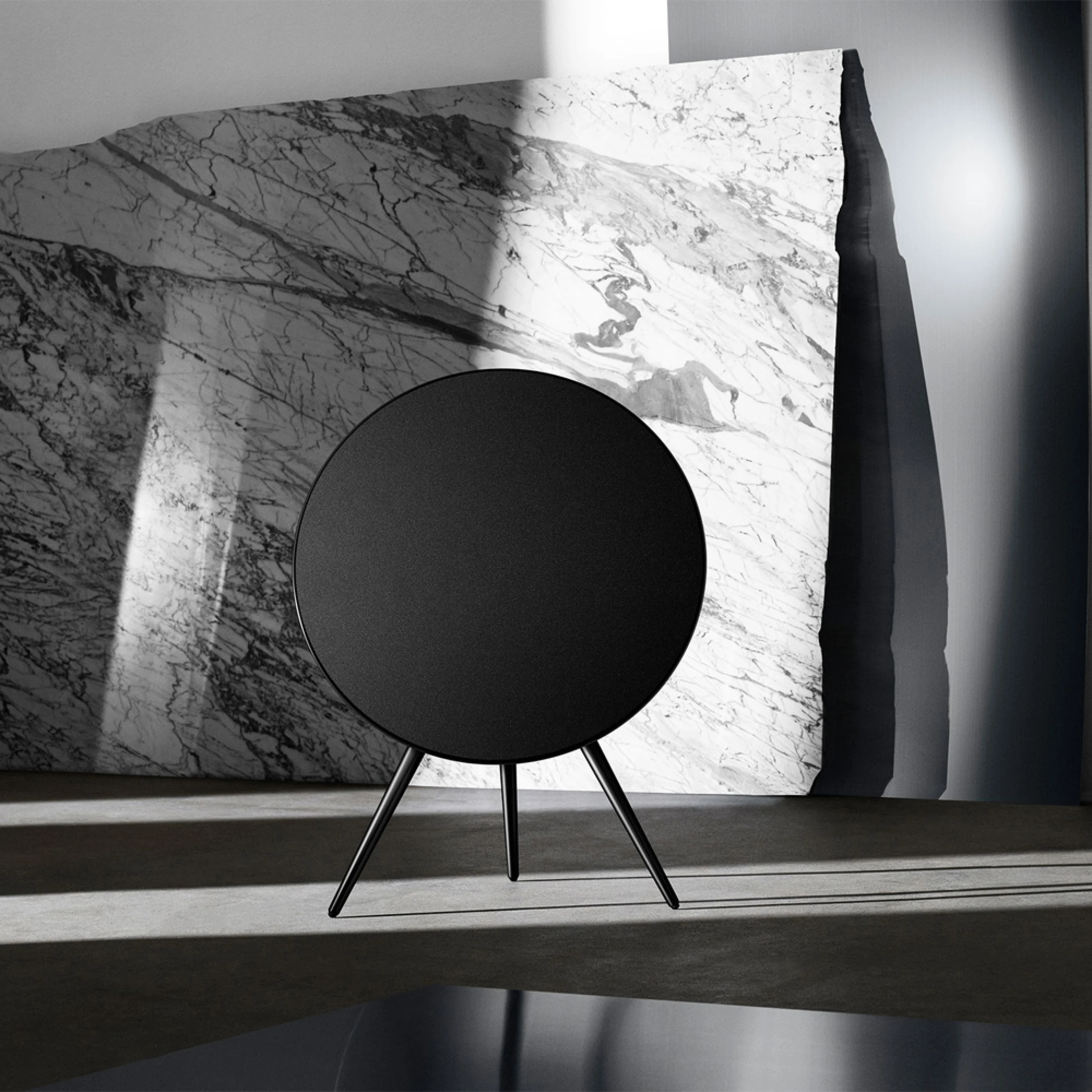 Image of Beosound A9 Saint Laurent Rive Droit edition