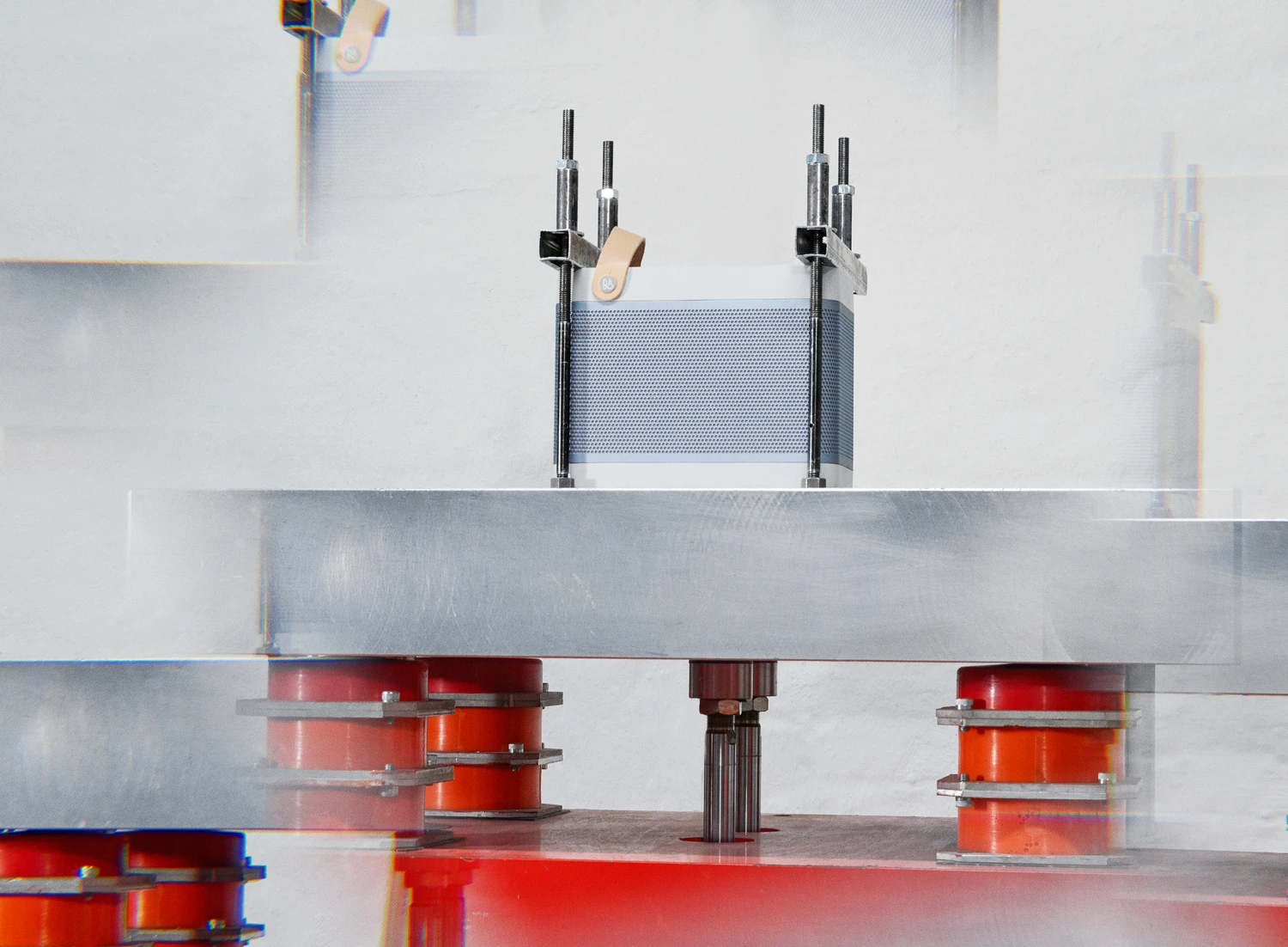 Beolit 17 being tested under pressure
