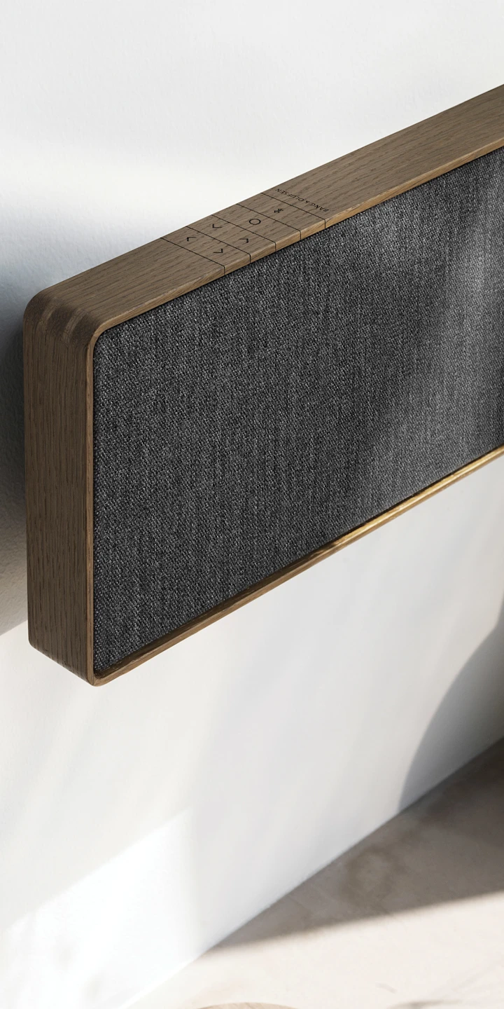 Beosound Stage Smoked Oak detail