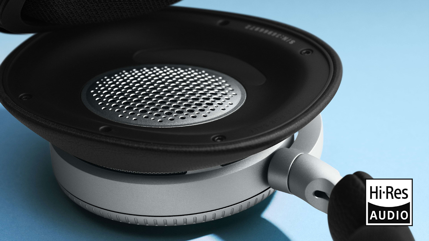 Close-up on the headphone details of the Beoplay H100 with HiRes logo