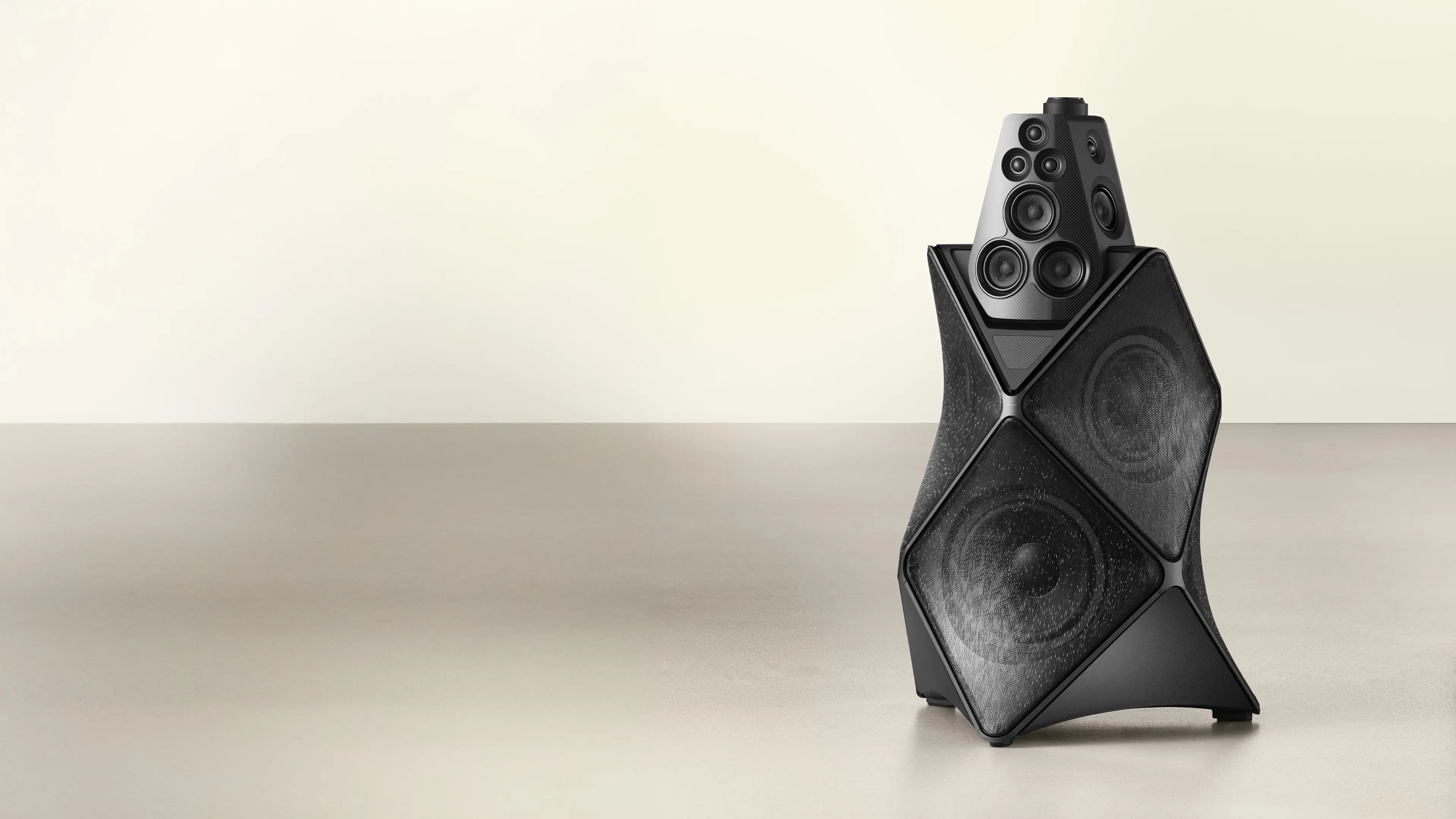Beautyshot of Beolab 90 Phantom, limited Ateleir edition to celebrate 100 year anniversary of Bang and Olufsen.