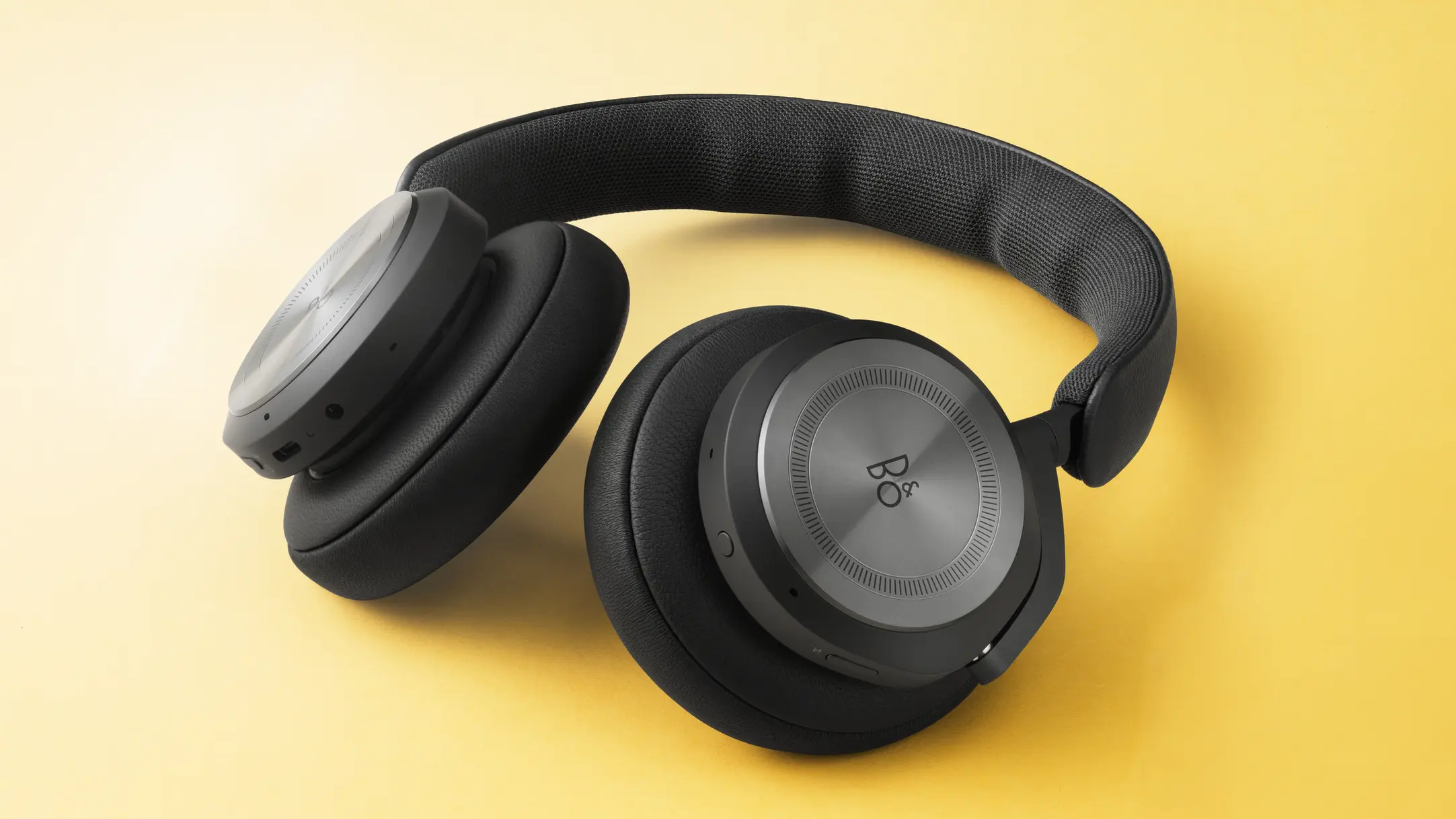 Beoplay HX - Over Ear Headphones | B&O
