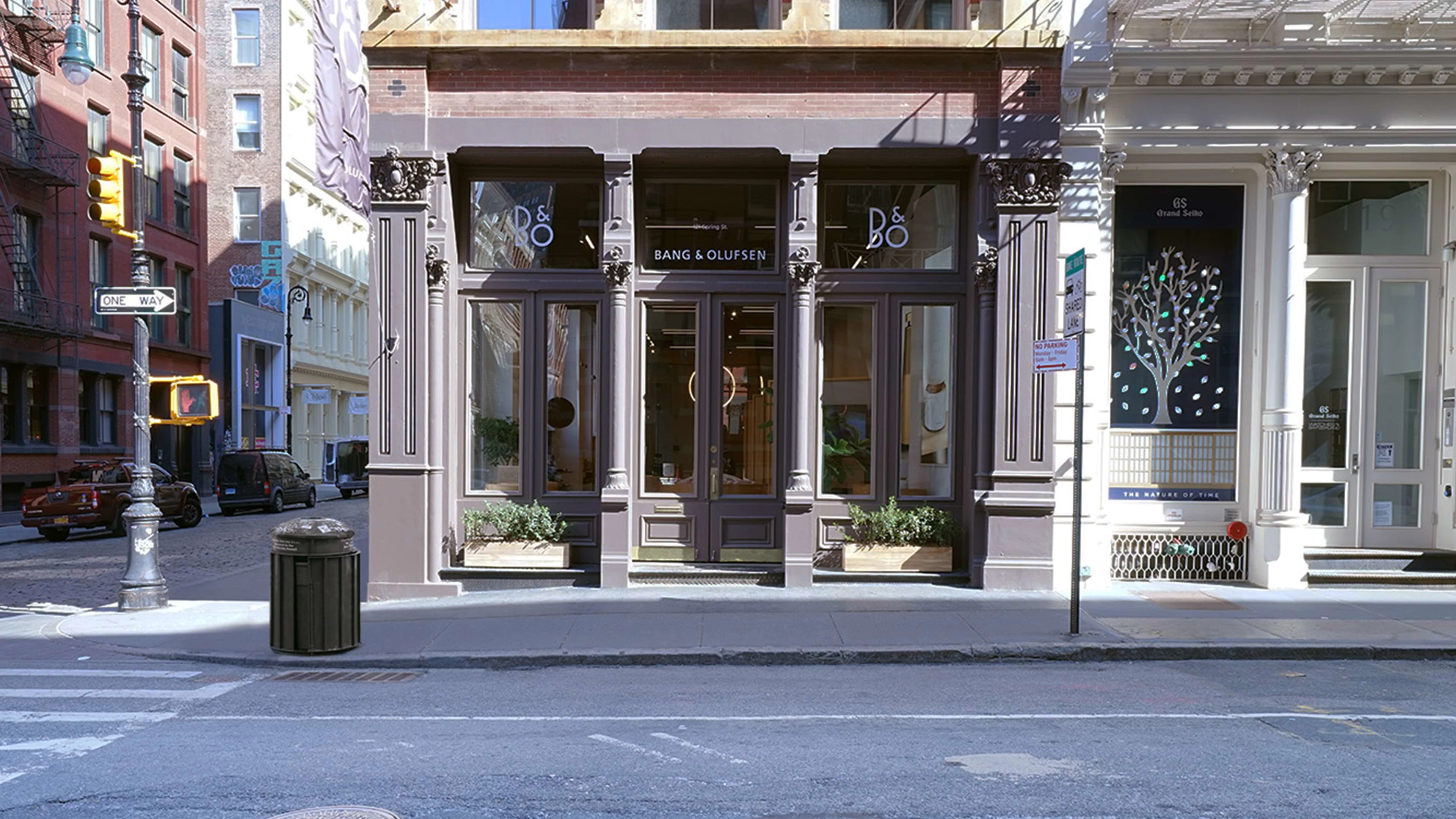 B&O store fron in Soho