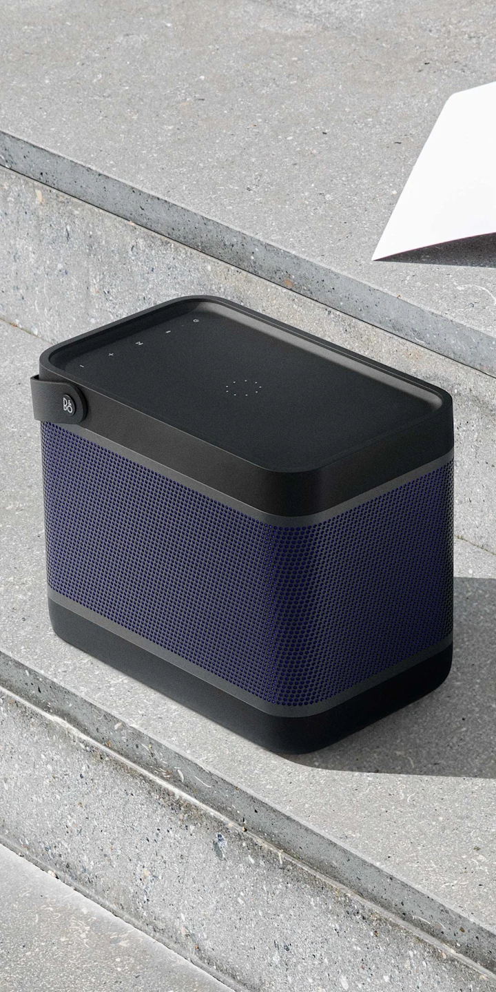 Beolit 20 on the stairs