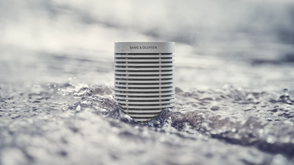 Beosound Explore floats in the water