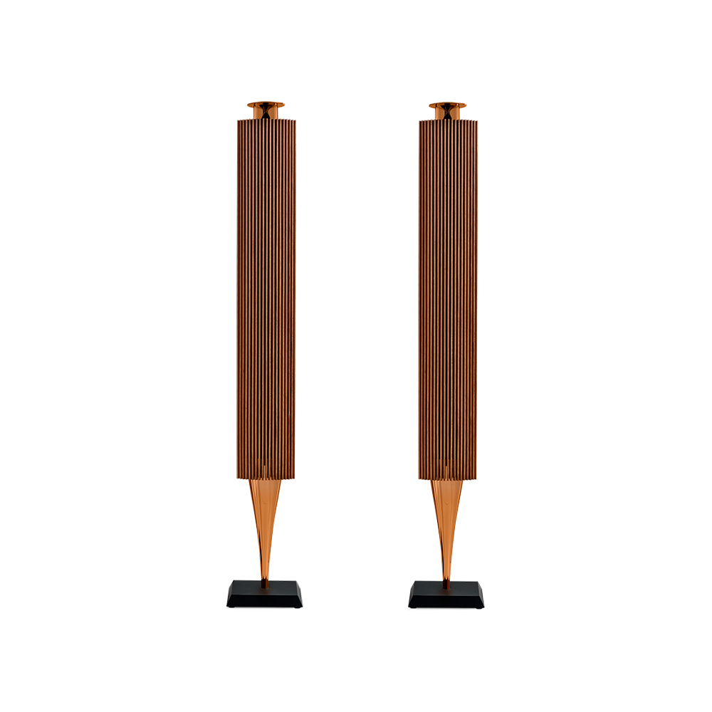 Beolab 18 in Walnut 