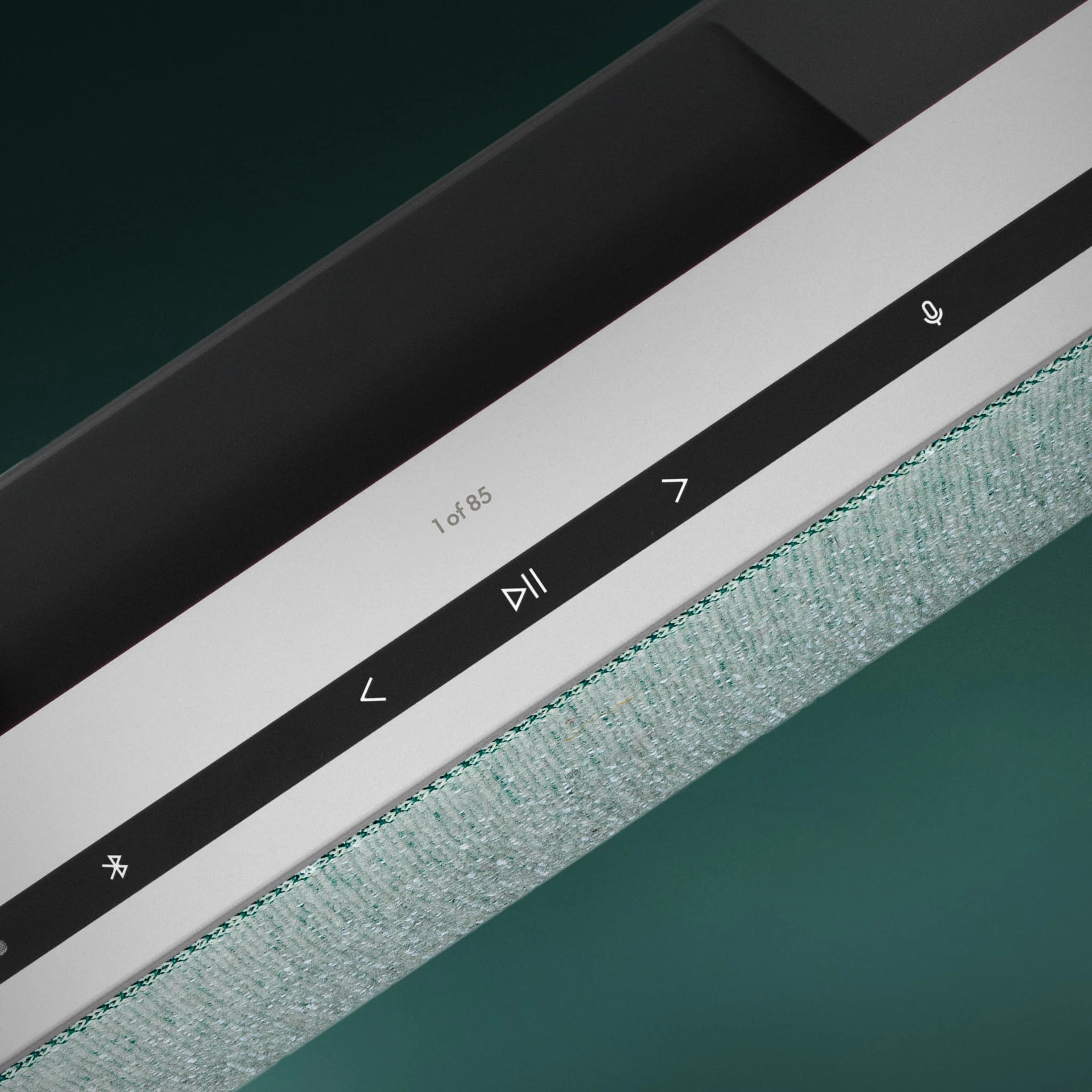 Beosound Level Atelier Frosted Green displaying. the individually numbering