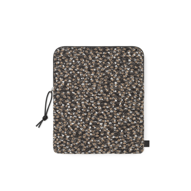 Beoplay headphone bag in Ria kvadrat fabric from the Bang & Olufsen SS19 collection