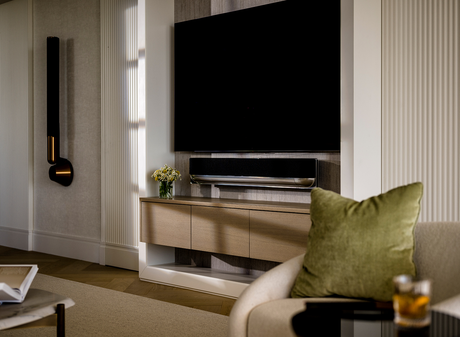 Beosound Theatre and Beolab 28 in TV room