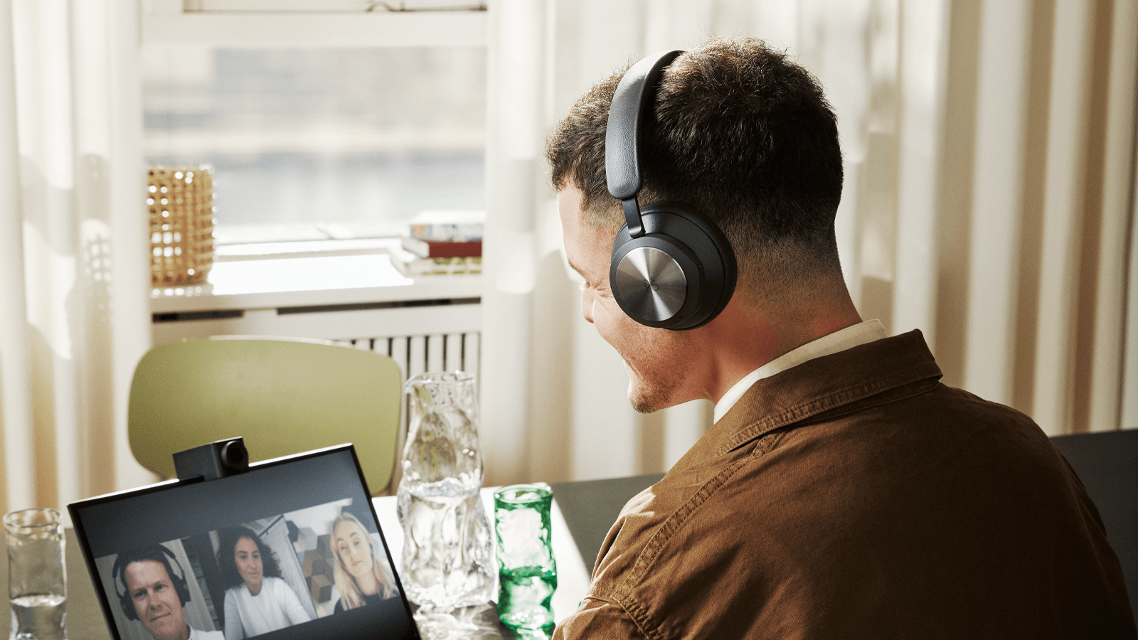 Bang & Olufsen Beocom Portal ワイヤレスヘッドフォン Amazon.com: Bang & Olufsen Beocom Portal - Wireless Noise