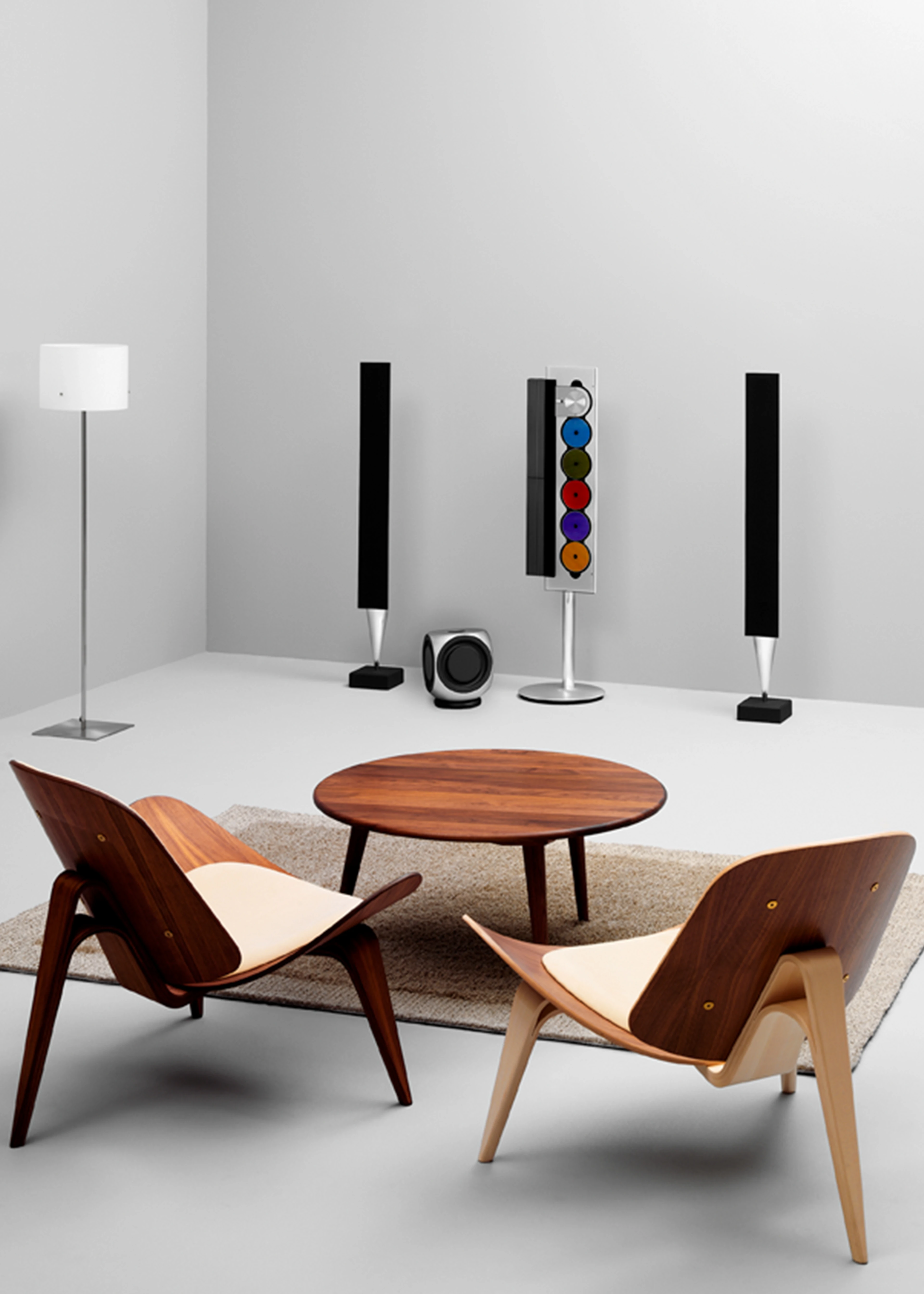 Vintage living room with original Beosound 9000