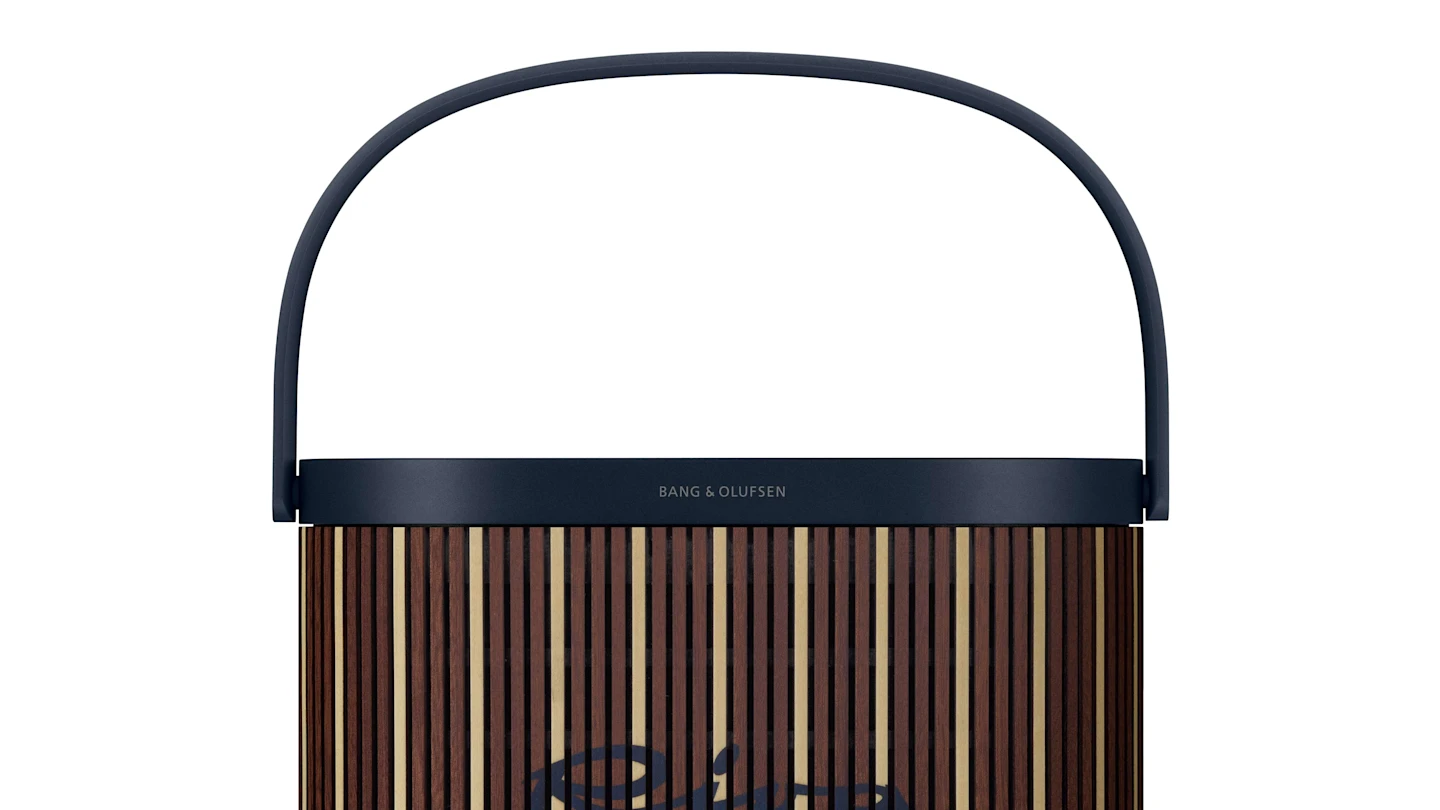 Beosound A5 Riva edition handle showing the easy portability