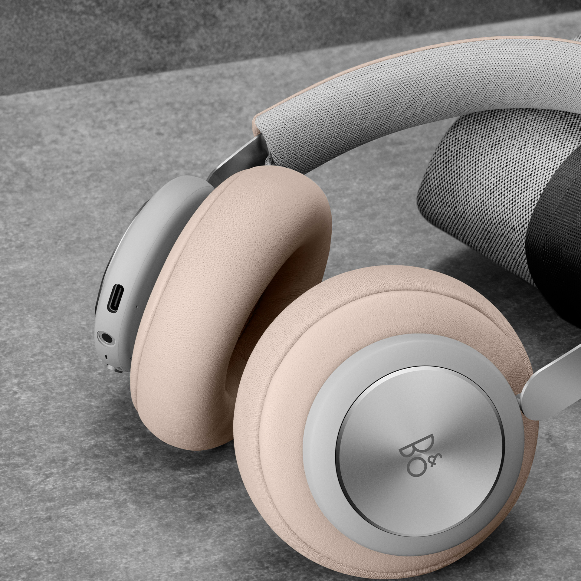 Beoplay H4 - Wireless over-ear headphones | B&O