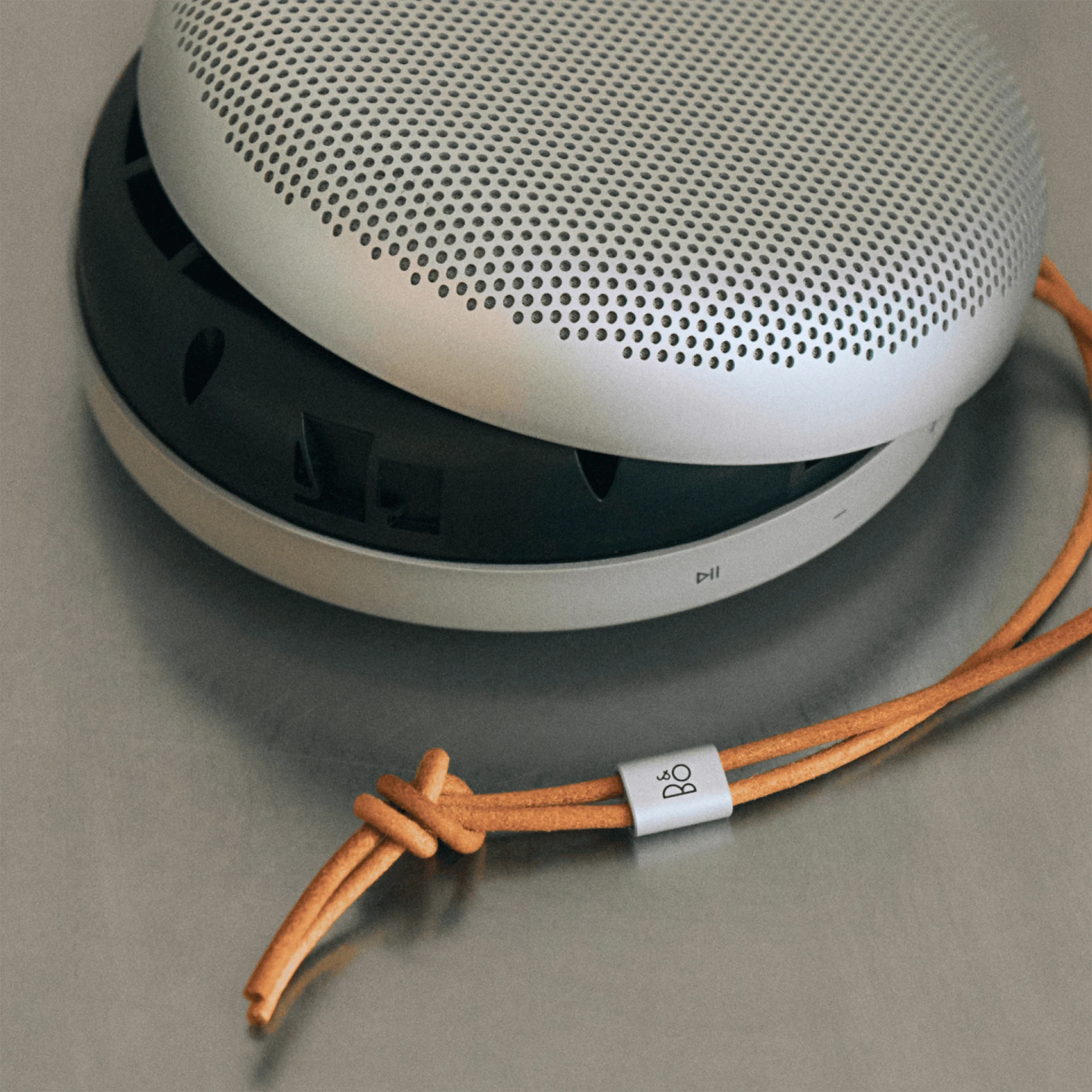 Beosound A1