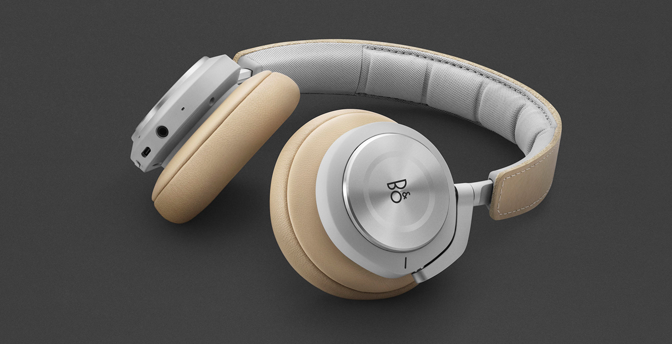 Beoplay H9i headphones detail image of buttons