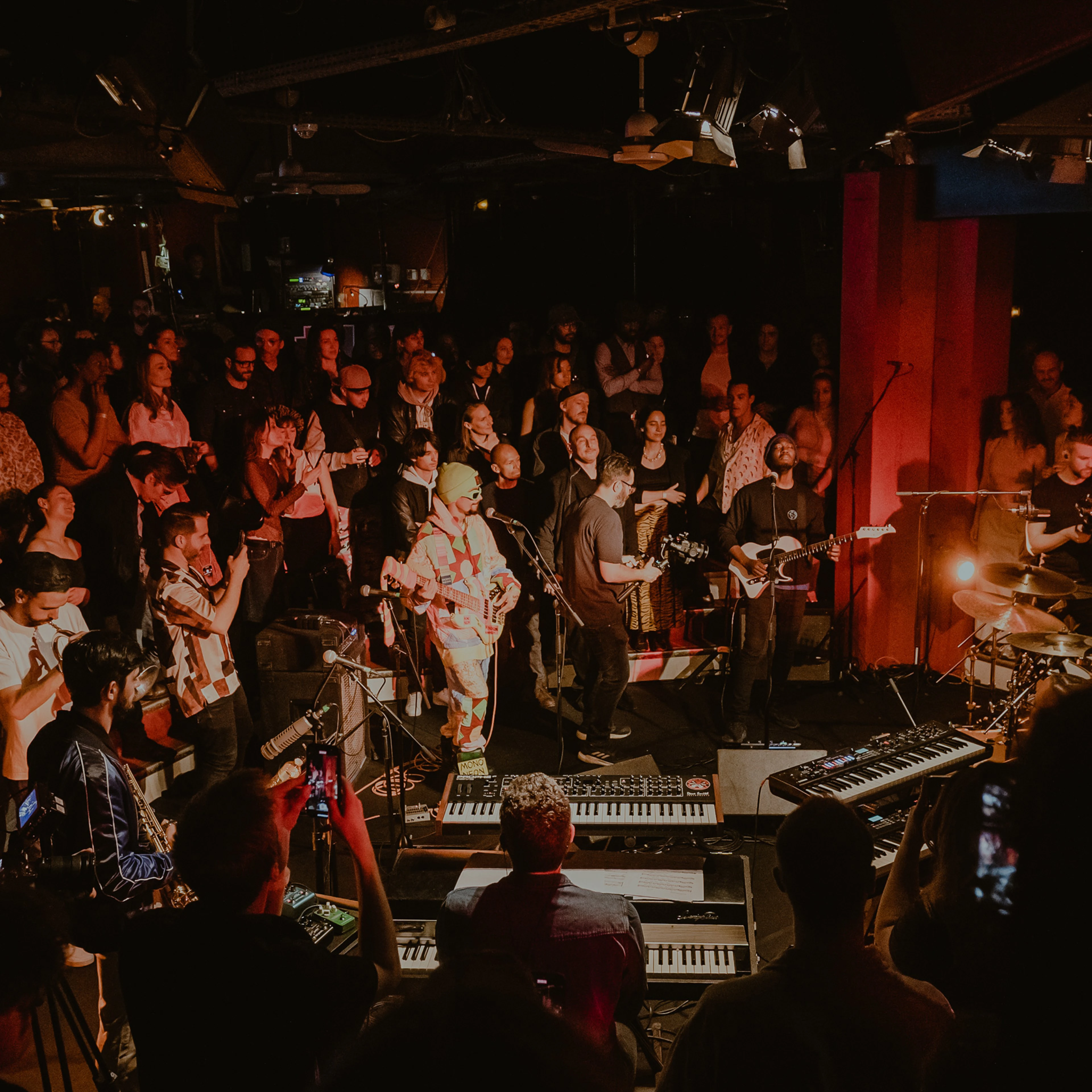 JammJam orchestre and audience