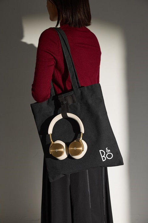 Bang & Olufsen 秋のHeadphones Campaign