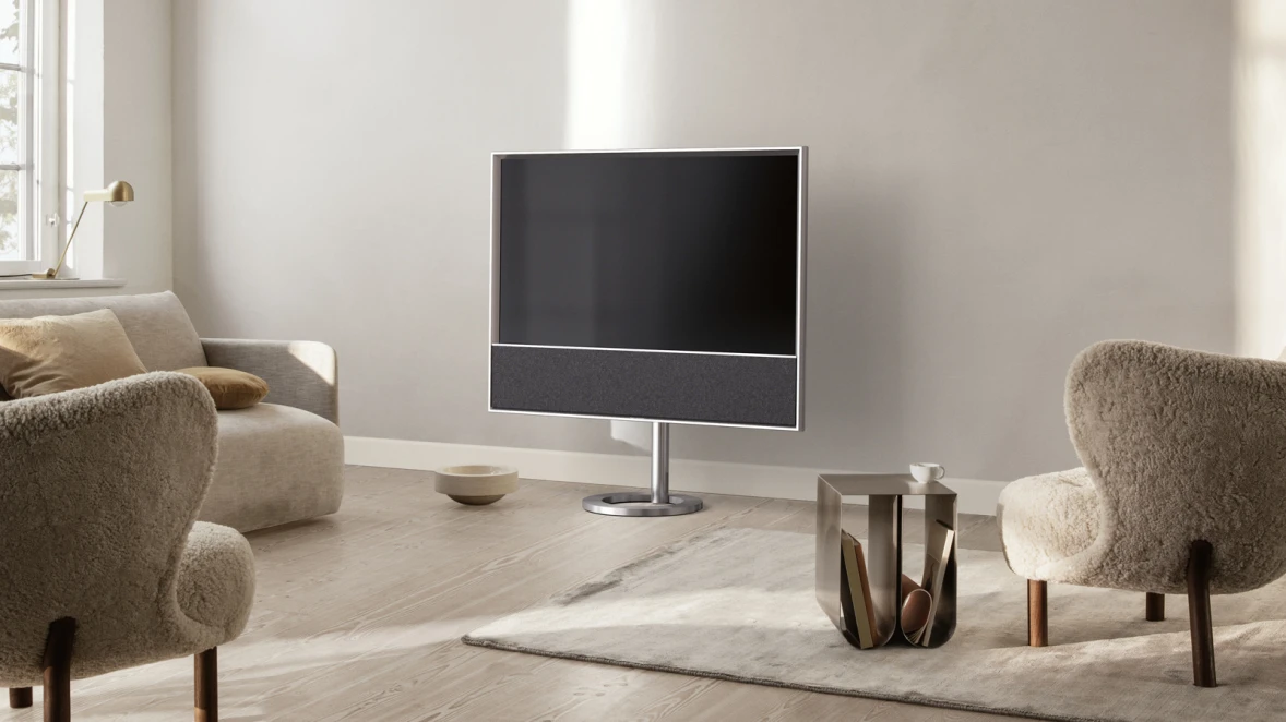 Bevision Contour television in colour Silver - Grey Melange with floorstand in a bright, warm living-room