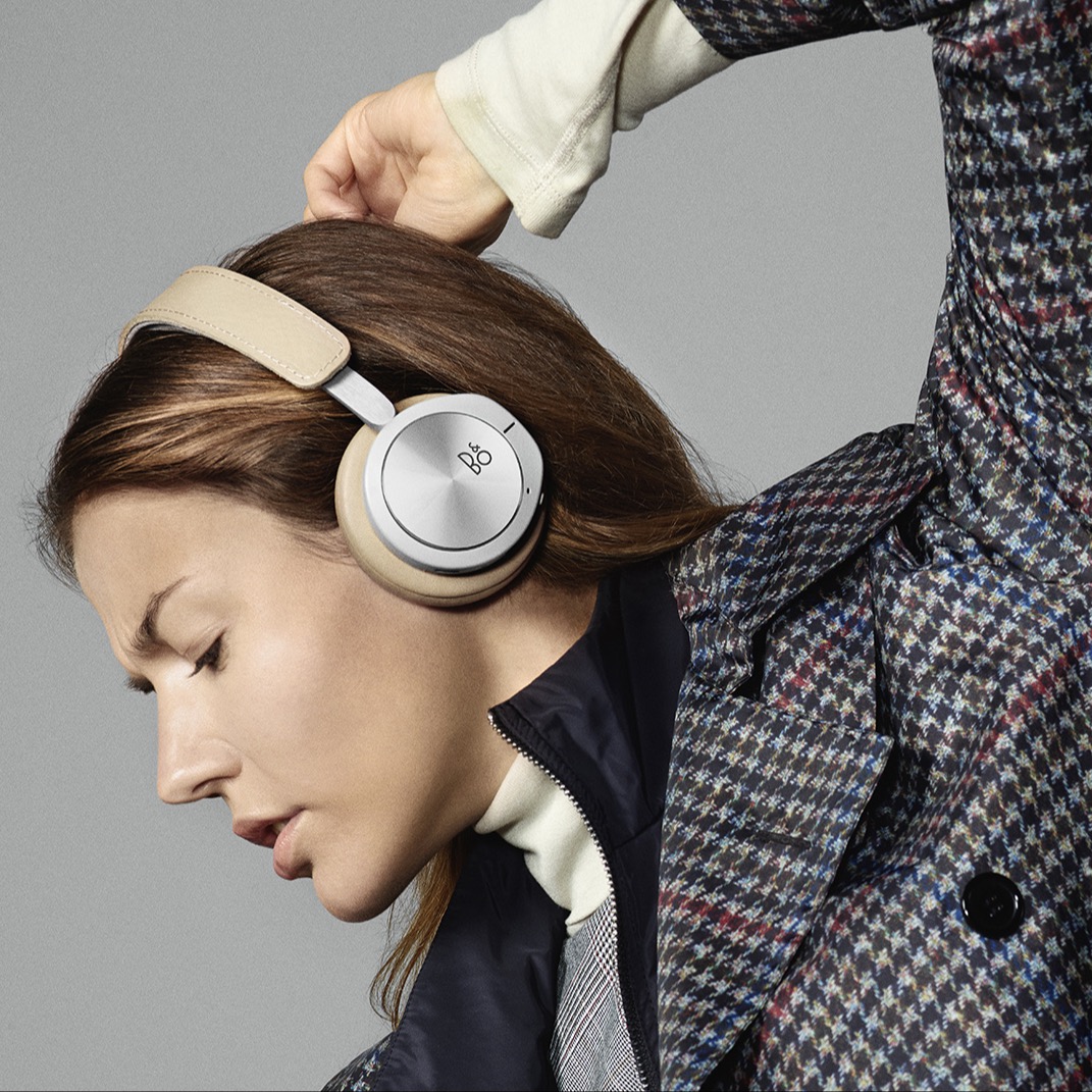 で記念購入 B＆O Bang & Olufsen Beoplay H9i Bluetooth - オーディオ機器