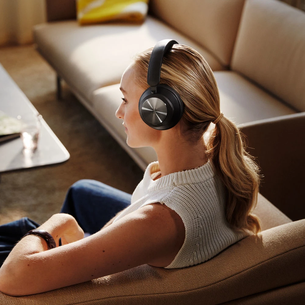 Beocom Portal, headset for business professionals | Bang & Olufsen
