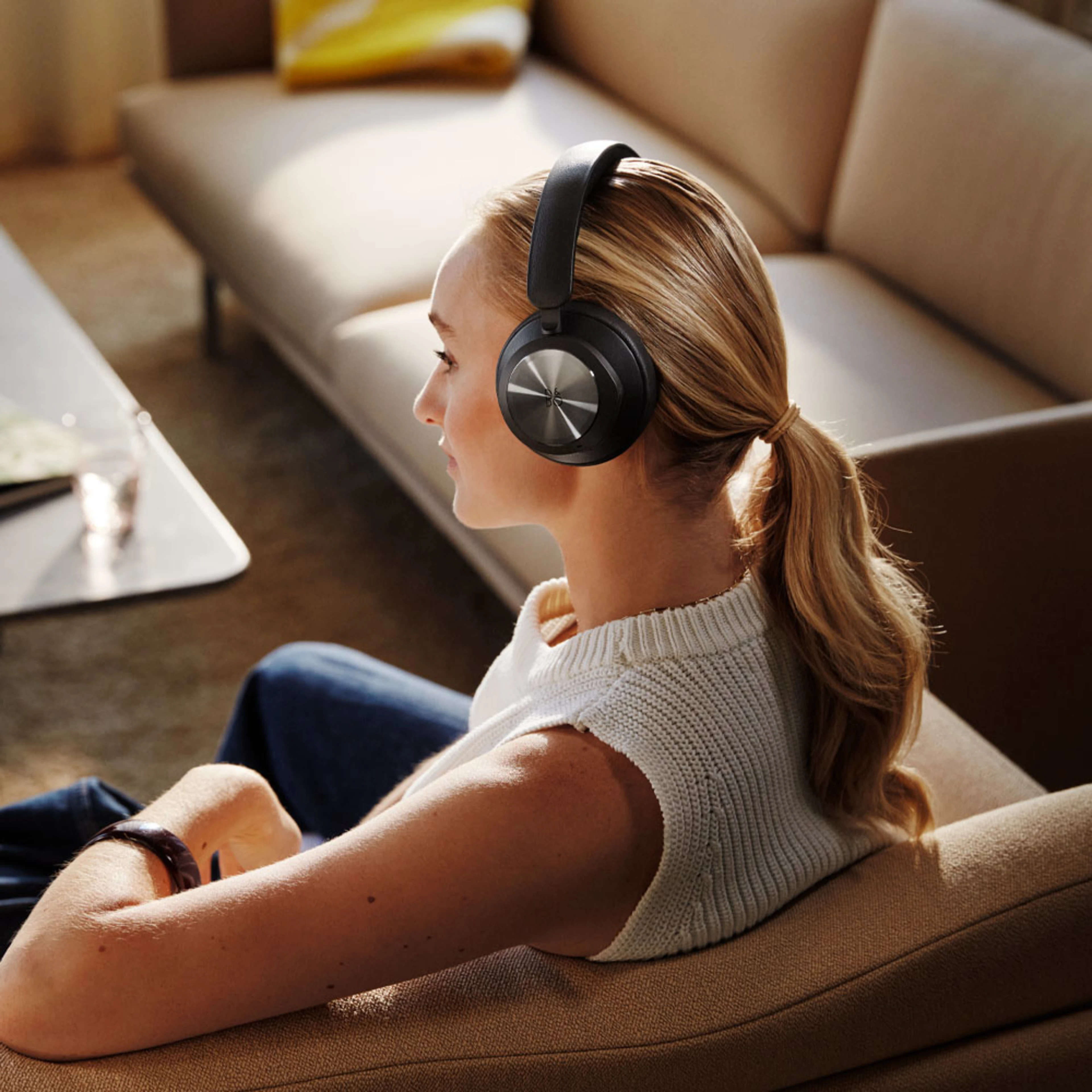 Image of woman with Beocom Portal