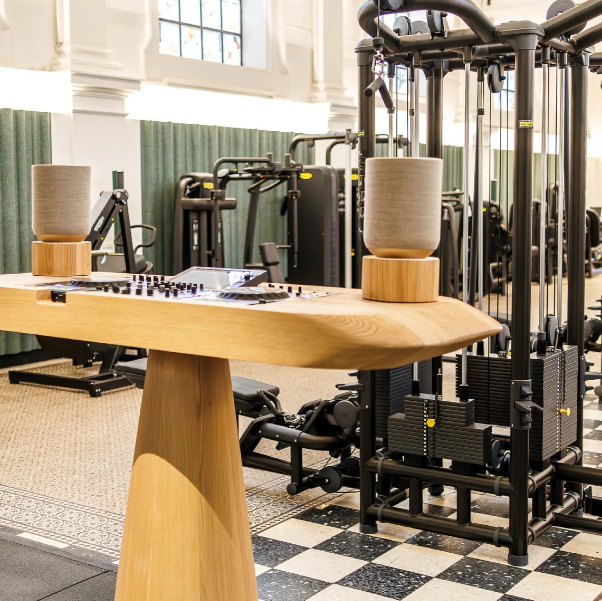 Beosound balance on a table