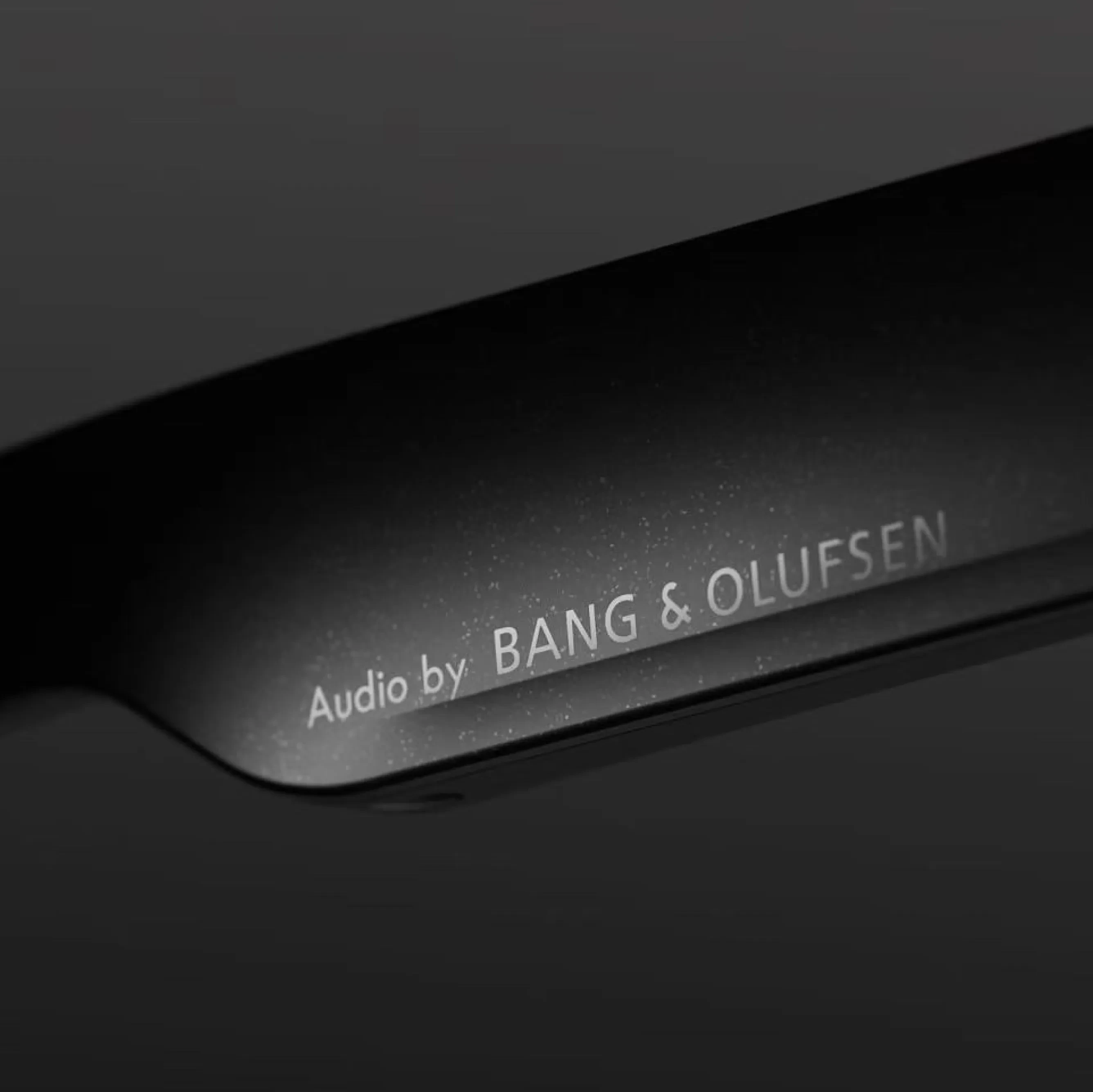 Close up on the RayNeo AR glasses