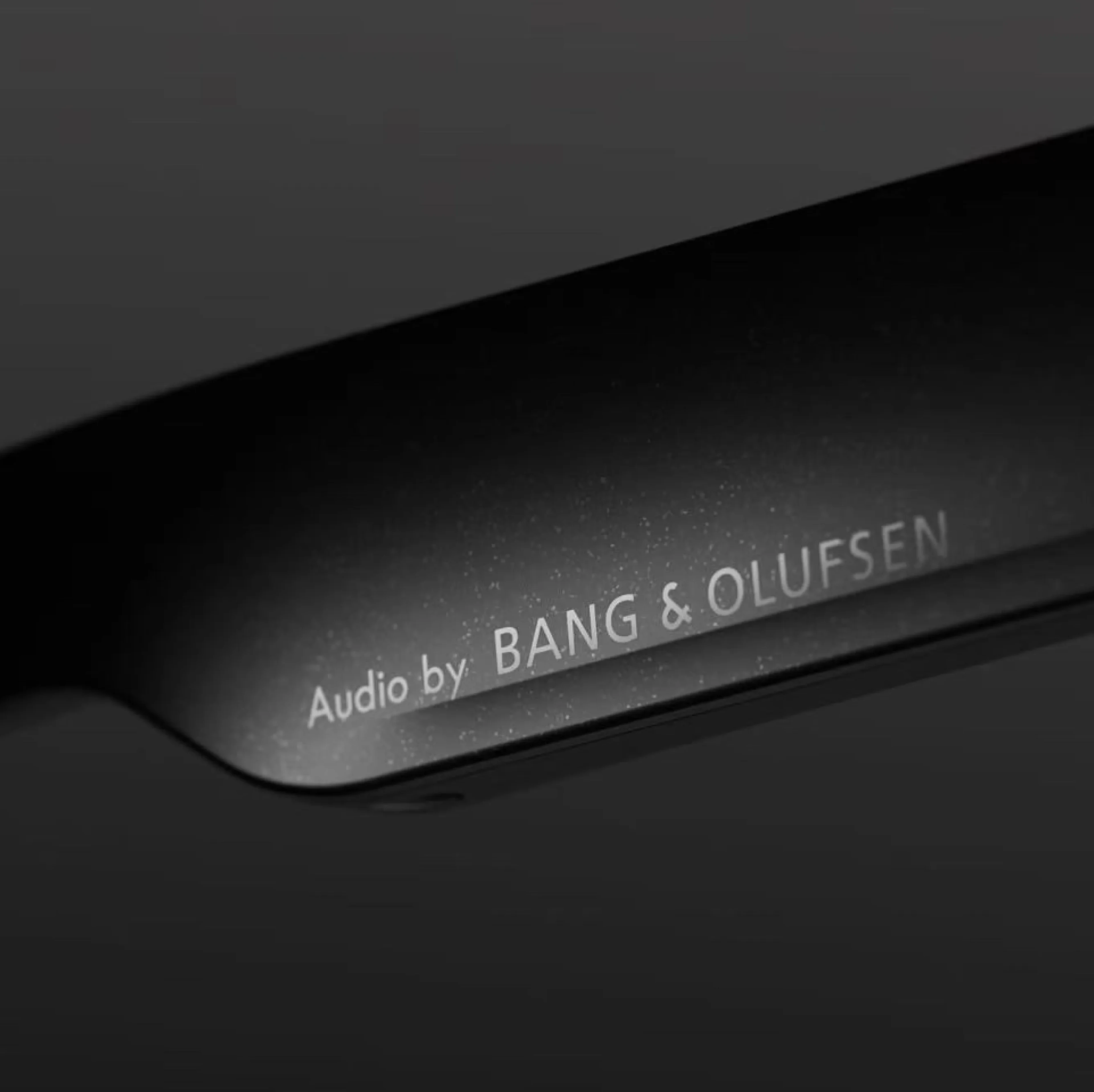 Close up on the RayNeo AR glasses